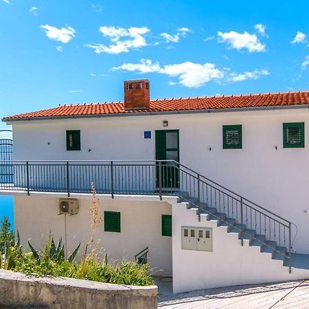 Apartman Macan Брела Екстериор снимка