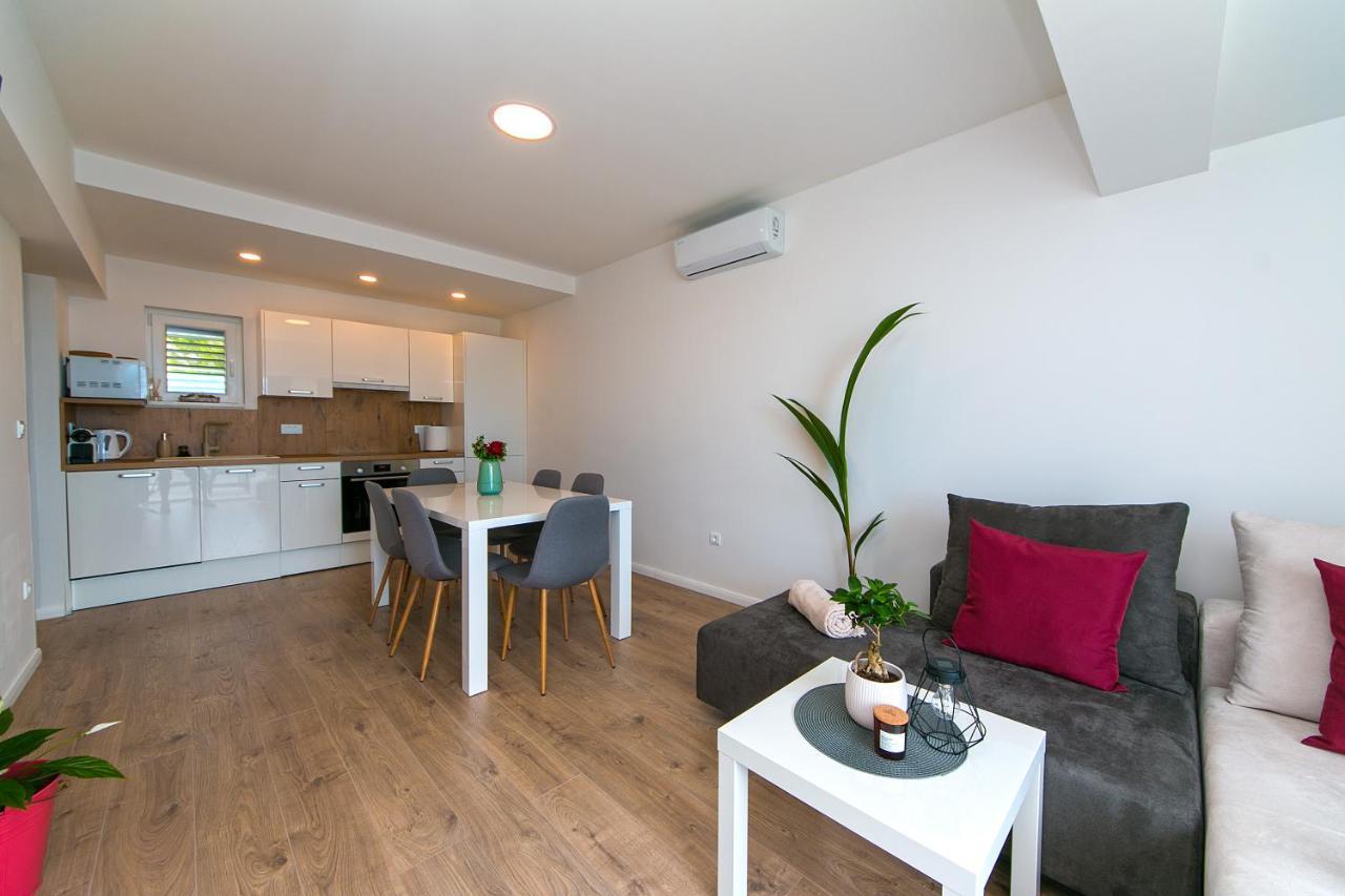 Apartman Macan Брела Екстериор снимка